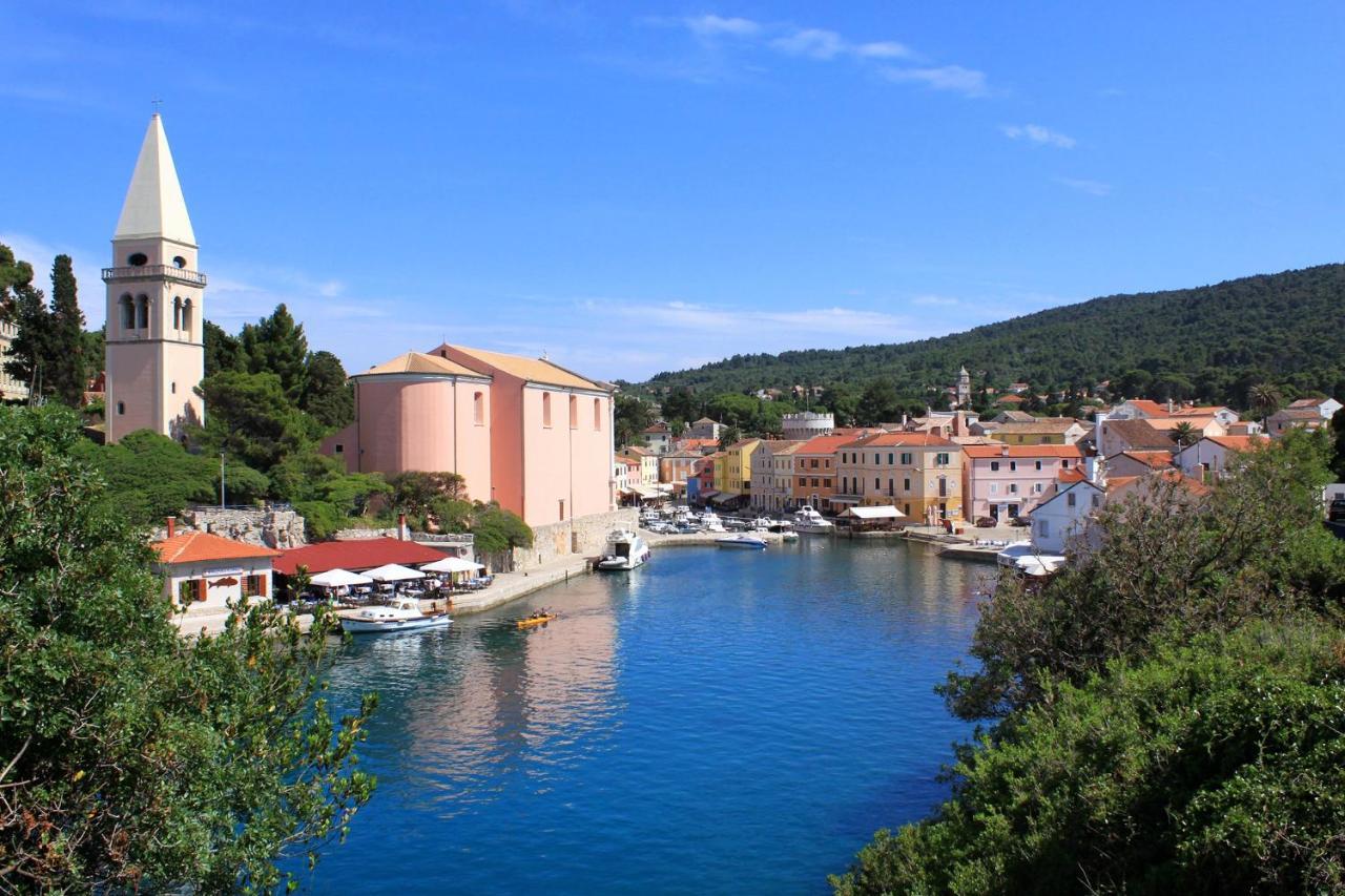 Apartments With A Parking Space Veli Losinj, Losinj - 8029 المظهر الخارجي الصورة