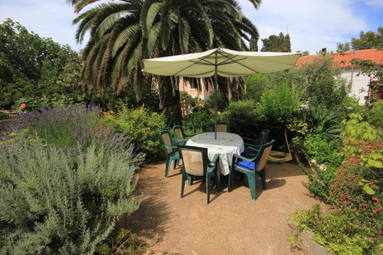 Apartments With A Parking Space Veli Losinj, Losinj - 8029 المظهر الخارجي الصورة